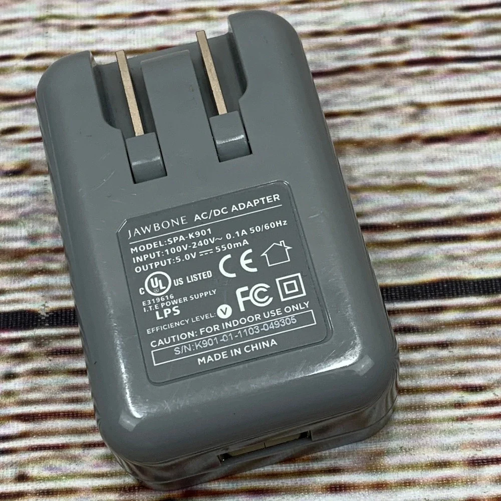 Jawbone Gray AC/DC Wall Adapter & Car Charger - SPA-K901 & J2VPC Unused‎